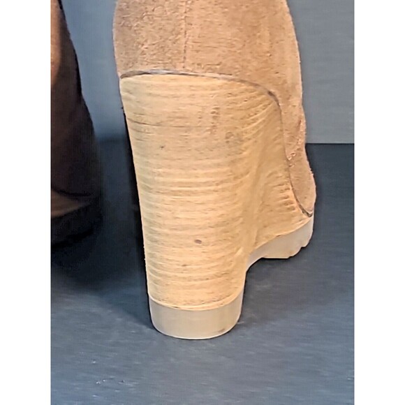 Michael Kors Thea Women Caramel Brown Suede Leather Wedge Chelsea Ankle Boot 8.5 - Picture 4 of 12